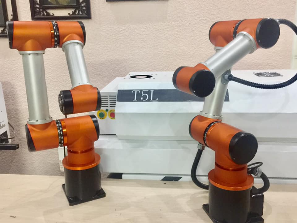 R3T-02: robot công nghiệp tải 3KG